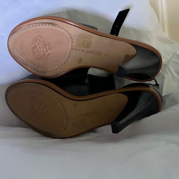 New in Box! Vince Camuto Black Open toe Heeled Bootie - Picture 5 of 6